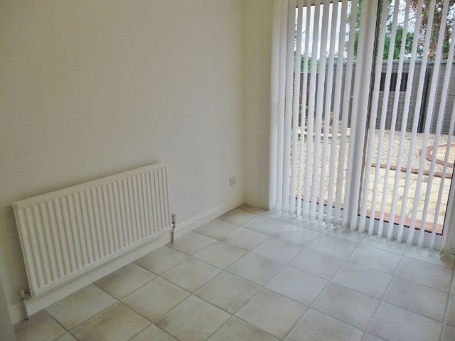  Image of 2 Bedroom Detached for sale at Downs Crescent  Alloa, FK10 1NX