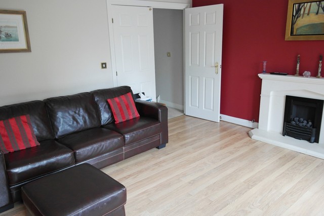  Image of 5 Bedroom Detached to rent at Knaphill  Woking, GU21 2FE