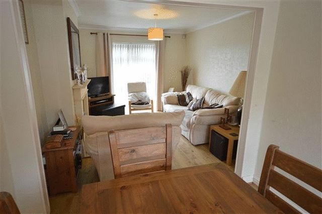  Image of 3 Bedroom Terraced for sale at Heol Beuno New Inn Pontypool, NP4 0QU