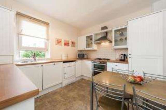  Image of 2 Bedroom Flat for sale at Hamilton South Lanarkshire Low Waters, ML3 6RX