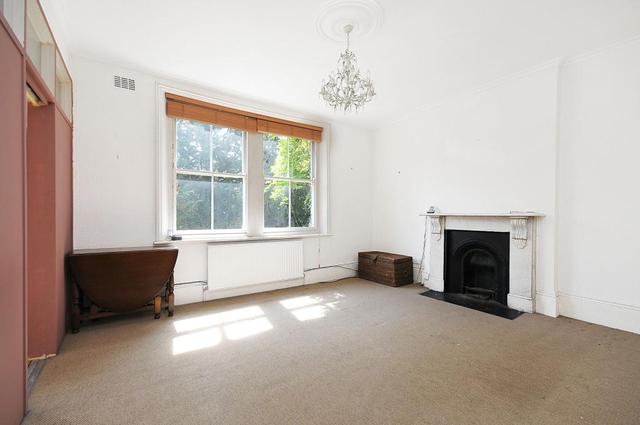  Image of 2 Bedroom Flat to rent at Archway  Hornsey Rise, N19 3AG