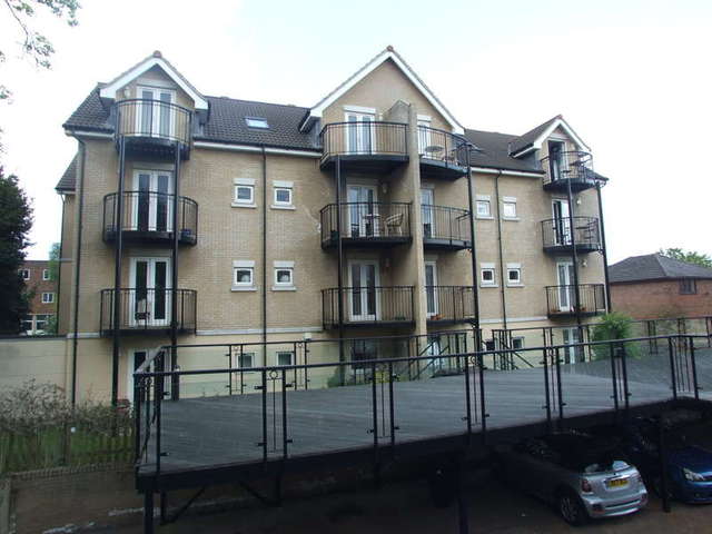 Image of 2 Bedroom Apartment to rent at 19 Hulse Road  Southampton, SO15 2SD