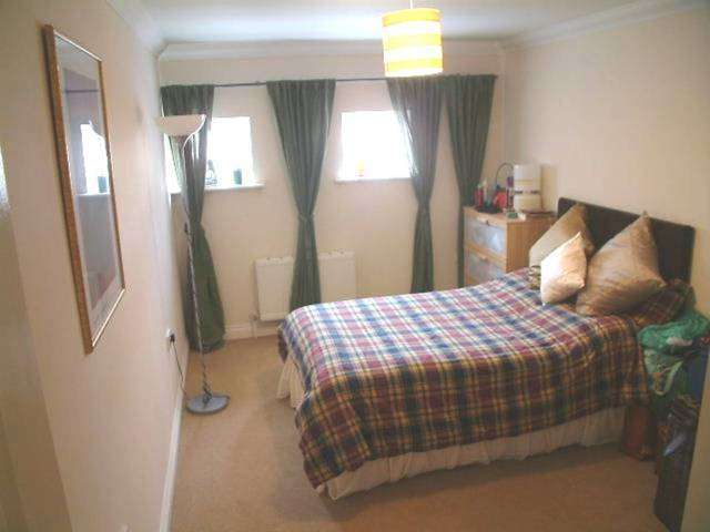  Image of 2 Bedroom Apartment to rent at 19 Hulse Road  Southampton, SO15 2SD