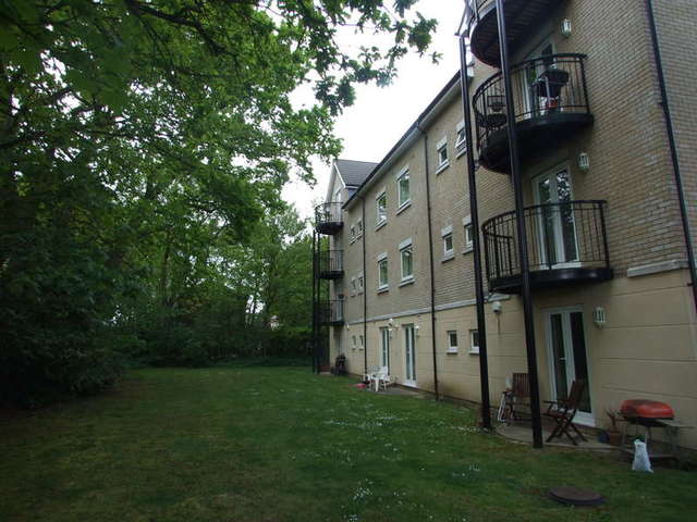  Image of 2 Bedroom Apartment to rent at 19 Hulse Road  Southampton, SO15 2SD