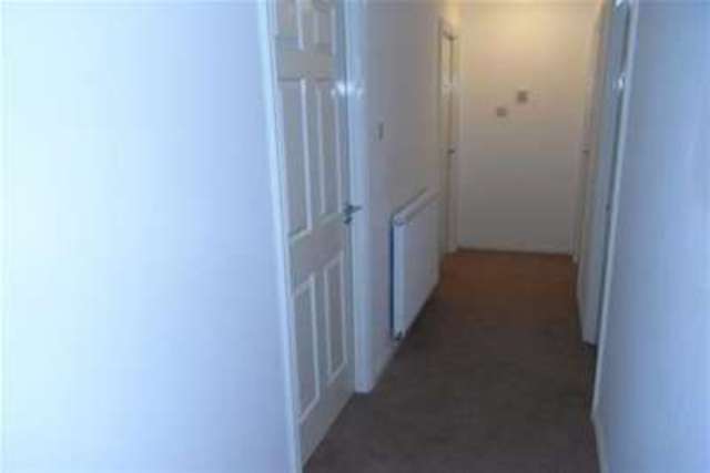  Image of 2 Bedroom Flat to rent at Paisley, PA1 2JP
