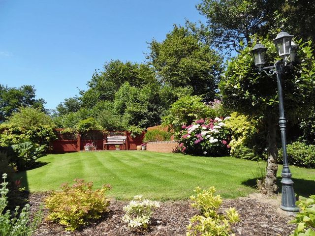  Image of 4 Bedroom Detached for sale at Beechwood Grove Pencoed Bridgend, CF35 6SU