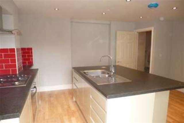  Image of 2 Bedroom Flat to rent at Ramsgate, CT11 8DL