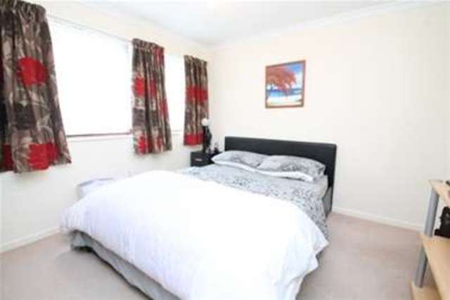  Image of 1 Bedroom Flat to rent at South Croydon, CR2 6QB