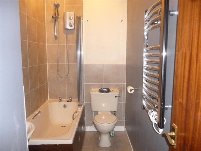  Image of 2 Bedroom Flat to rent at Galston East Ayrshire East Ayrshire, KA4 8AQ