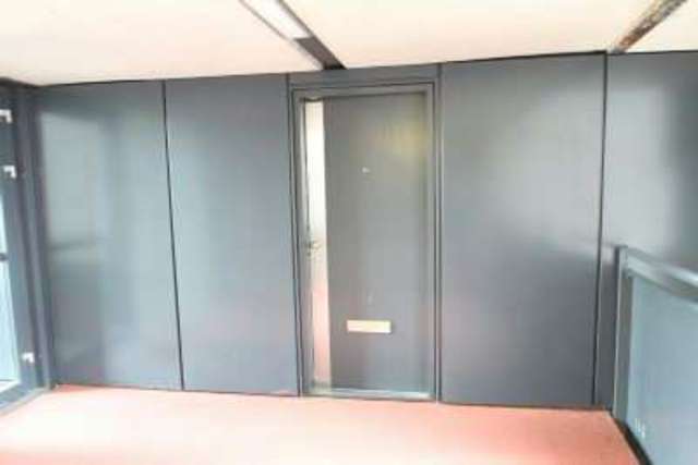  Image of 2 Bedroom Apartment for sale at Altrincham, WA14 4RB