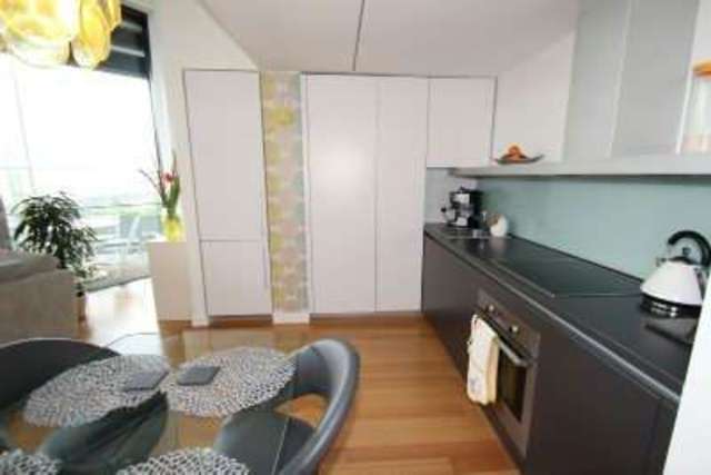  Image of 2 Bedroom Apartment for sale at Altrincham, WA14 4RB