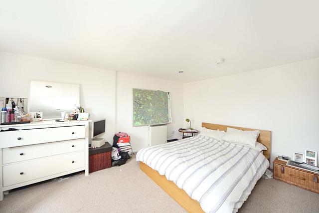  Image of 4 Bedroom Flat to rent at Bethnal Green London Bethnal Green, E2 9BU