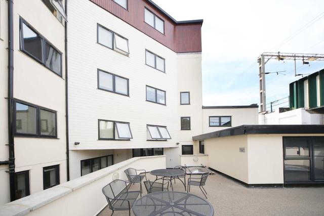  Image of 4 Bedroom Flat to rent at Bethnal Green London Bethnal Green, E2 9BU