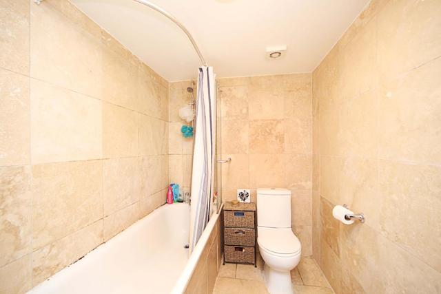  Image of 4 Bedroom Flat to rent at Bethnal Green London Bethnal Green, E2 9BU