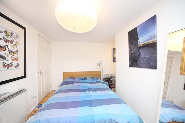  Image of 4 Bedroom Flat to rent at Bethnal Green London Bethnal Green, E2 9BU