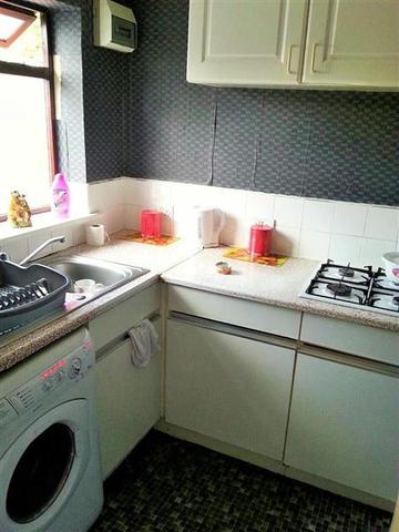  Image of Studio to rent at Burnt Oak, HA8 6DG