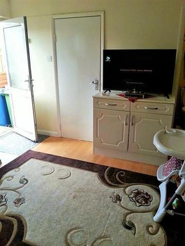 Image of Studio to rent at Burnt Oak, HA8 6DG
