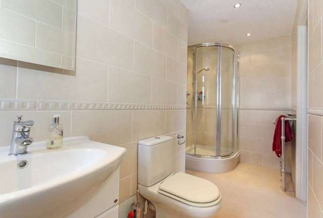  Image of 3 Bedroom Flat for sale at Manor Road East Cliff Bournemouth, BH1 3EJ