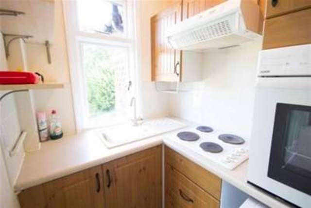  Image of 1 Bedroom Studio to rent at Godalming, GU7 2DA