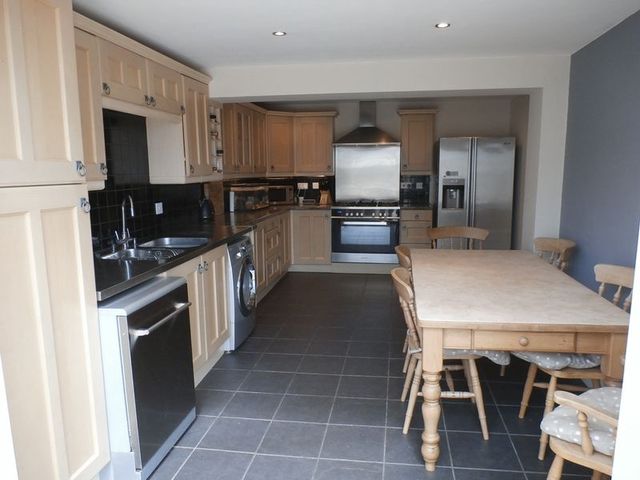  Image of 3 Bedroom Semi-Detached for sale at Felderland Lane  Worth, CT14 0BS