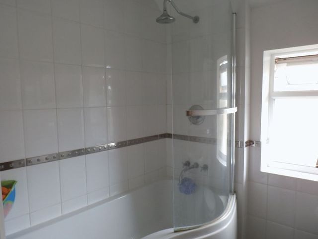  Image of 3 Bedroom Semi-Detached for sale at Felderland Lane  Worth, CT14 0BS