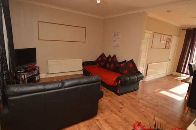  Image of 3 Bedroom Terraced for sale at Field Drive  Shirebrook, NG20 8BS