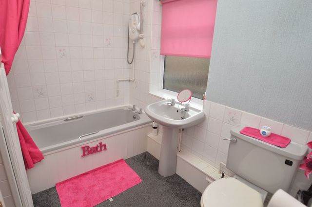  Image of 3 Bedroom Terraced for sale at Field Drive  Shirebrook, NG20 8BS