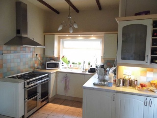  Image of 6 Bedroom Semi-Detached for sale at Worcester Hereford And Worcester Worcester, WR5 1BT
