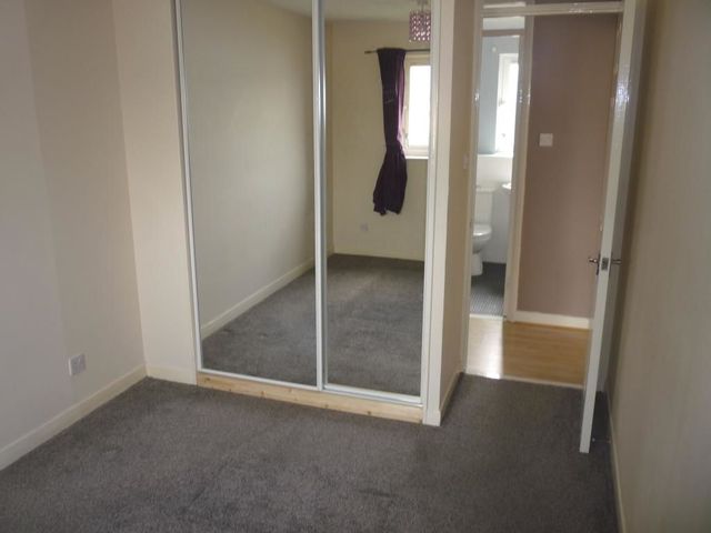  Image of 1 Bedroom Flat to rent at Dunfermline Fife Fife, KY11 4QT