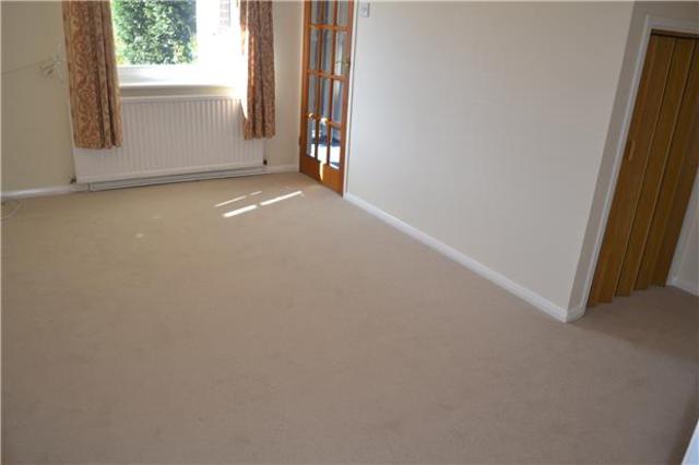  Image of 2 Bedroom Terraced to rent at East Sussex, TN37 7LP