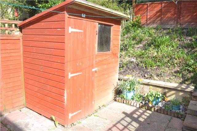  Image of 2 Bedroom Terraced to rent at East Sussex, TN37 7LP
