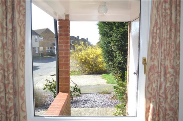  Image of 2 Bedroom Terraced to rent at East Sussex, TN37 7LP