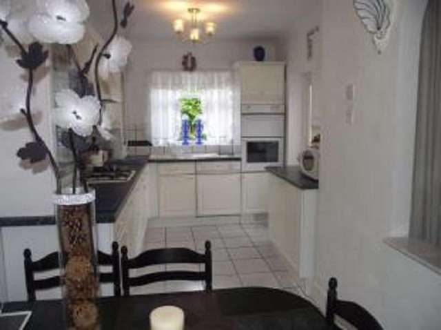  Image of 5 Bedroom End of Terrace for sale at Hedge Lane  London, N13 5DE