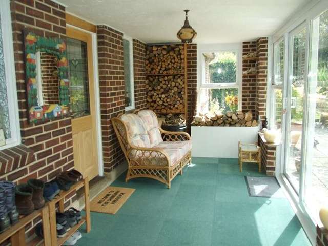  Image of 3 Bedroom Detached for sale at Huntick Road Lytchett Matravers Poole, BH16 6BB