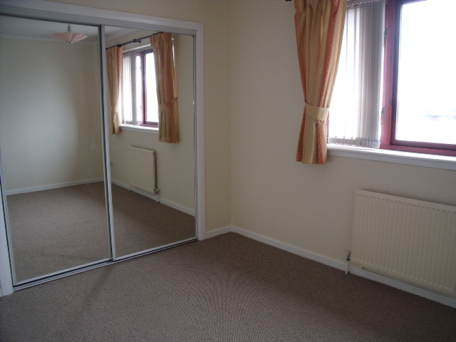  Image of 2 Bedroom Terraced to rent at Camelon Falkirk Falkirk, FK1 4PH