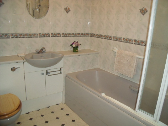  Image of 2 Bedroom Terraced to rent at Camelon Falkirk Falkirk, FK1 4PH