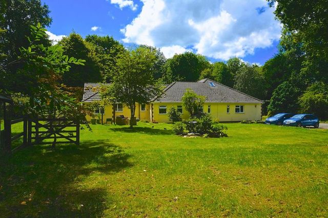  Image of 6 Bedroom Detached for sale at Okehampton, EX20 4DD