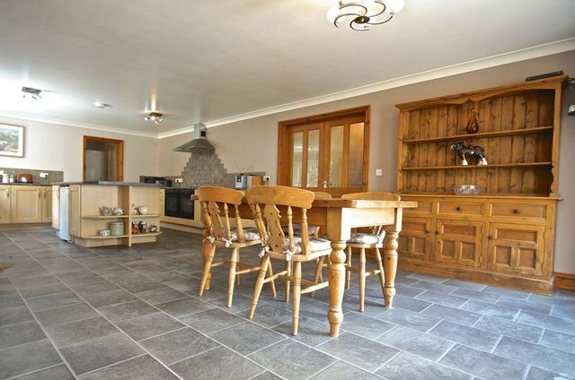  Image of 6 Bedroom Detached for sale at Okehampton, EX20 4DD