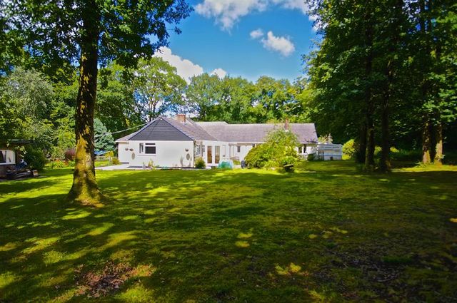  Image of 6 Bedroom Detached for sale at Okehampton, EX20 4DD