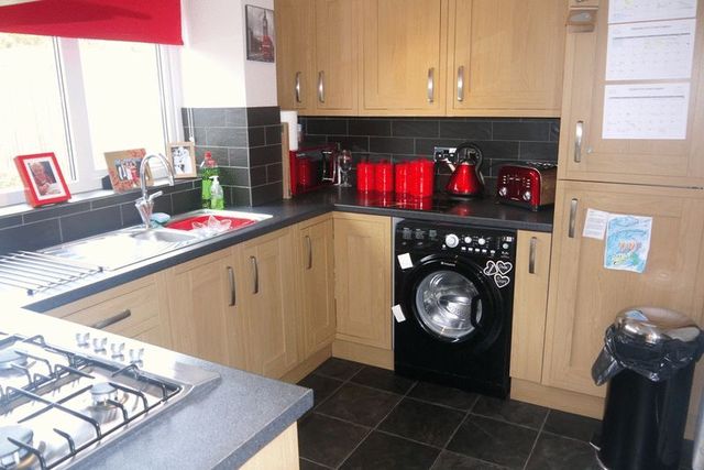  Image of 3 Bedroom Semi-Detached for sale at Long Furrow East Goscote Leicester, LE7 3ST