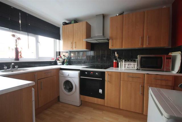  Image of 2 Bedroom Terraced for sale at Chigwell Essex Chigwell, IG7 4JE