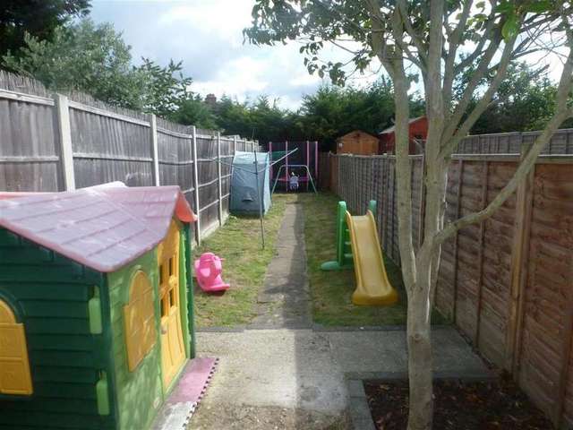  Image of 2 Bedroom Terraced for sale at Bexleyheath Kent Bexleyheath, DA7 5AR