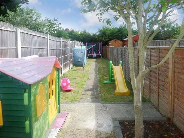  Image of 2 Bedroom Terraced for sale at Bexleyheath Kent Bexleyheath, DA7 5AR