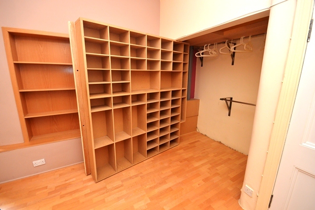  Image of 2 Bedroom Flat to rent at Merchiston Edinburgh Edinburgh, EH11 1JY