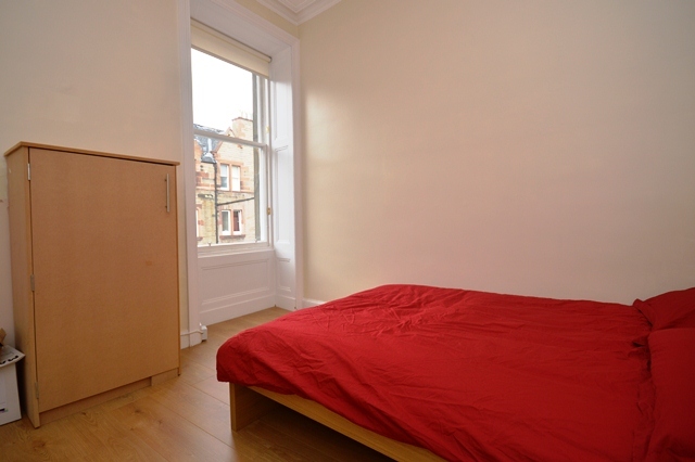  Image of 2 Bedroom Flat to rent at Merchiston Edinburgh Edinburgh, EH11 1JY