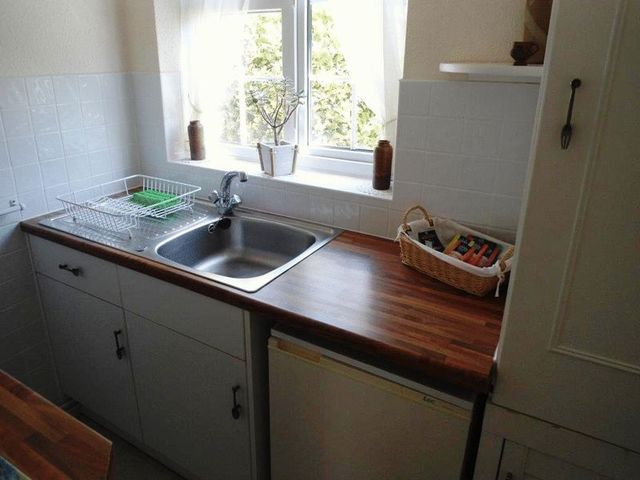  Image of 1 Bedroom Flat to rent at Church Road North Mundham Chichester, PO20 1JU