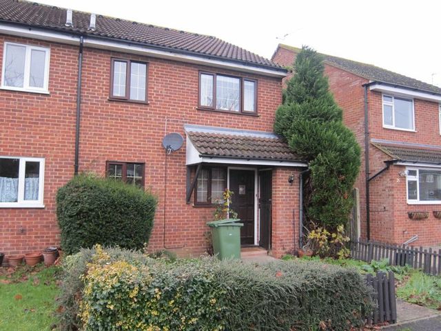  Image of 1 Bedroom Semi-Detached to rent at Orchard Close  Ashford, TW15 1JD