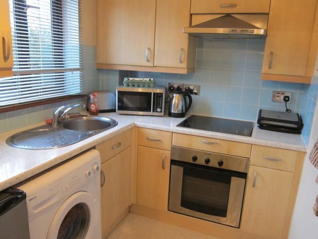  Image of 1 Bedroom Semi-Detached to rent at Orchard Close  Ashford, TW15 1JD