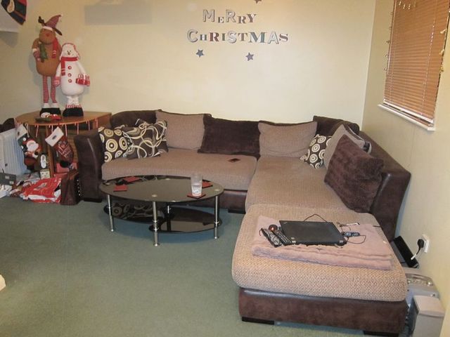  Image of 1 Bedroom Semi-Detached to rent at Orchard Close  Ashford, TW15 1JD