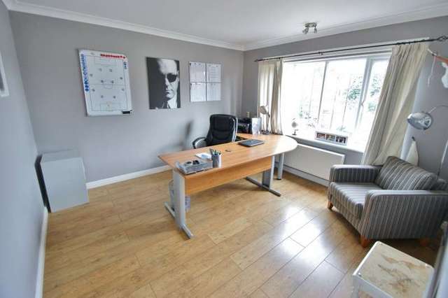  Image of 4 Bedroom Chalet for sale at Spixworth Norwich Spixworth, NR10 3NP